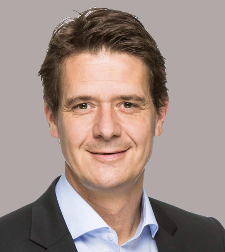 Armbrust verstärkt Vorstand 1