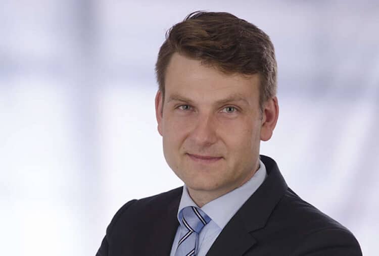 Holzhausen wird Vertriebschef