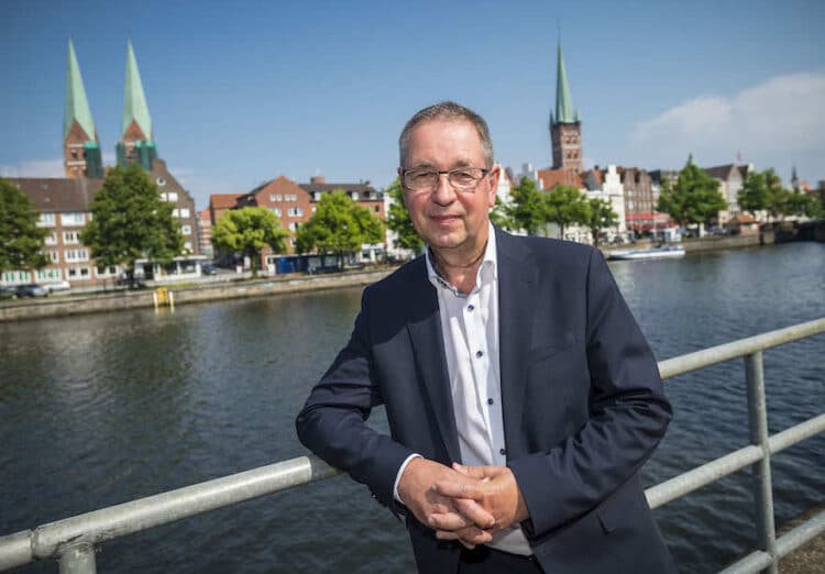 Philipp bleibt Präsident