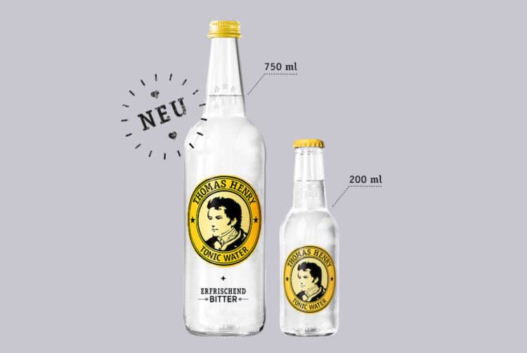 Mixer bald in großer Glasflasche