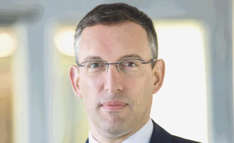 Baab tritt an die Spitze 1