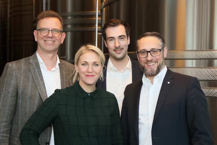 Eigener Vertrieb am Start