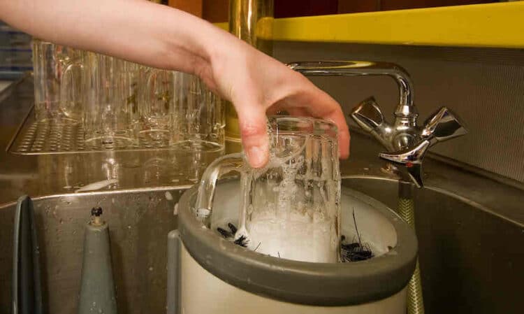 Keine Infektion über Trinkgläser