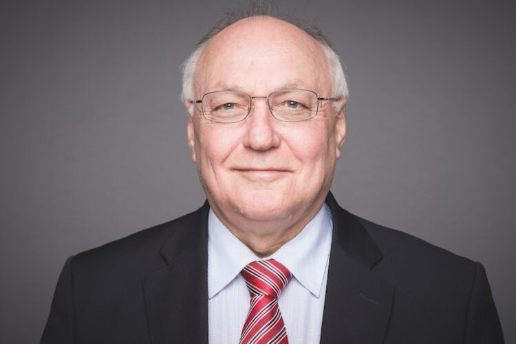 Burgard gibt Geschäftsführung ab 1