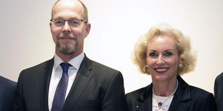 Ernst erneut zum Präsidenten gewählt