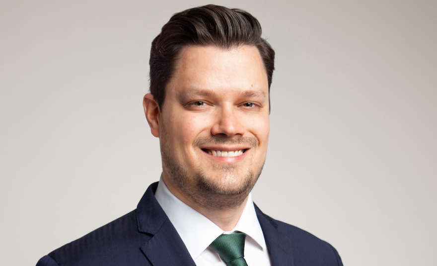 Fabian Veltins tritt in Brauerei ein