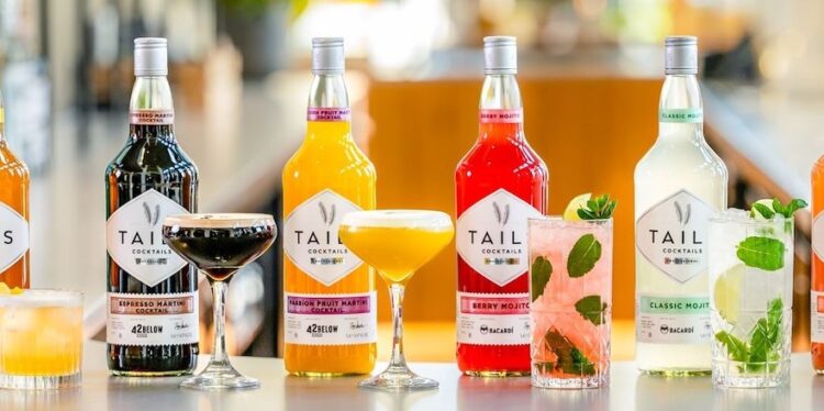 6 Flaschen "Tails"-Flaschen mit Gläsern