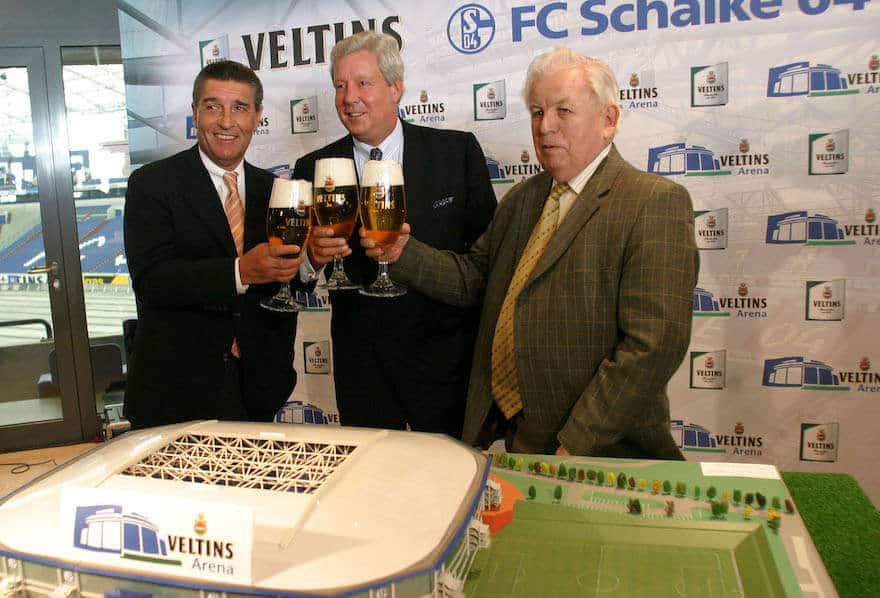 Rudi Assauer, Veltins-Generalbevollmächtigter Michael Huber und Schalke-Präsident Gerd Rehberg
