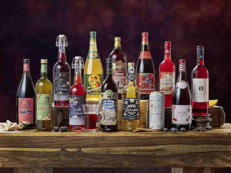 Sortiment von winterlichen Saisonspezialitäten