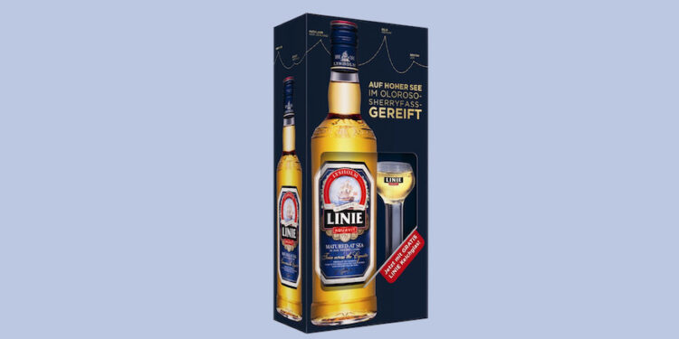 Linie Aquavit in der Geschenkpackung mit Markenglas