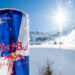 Red Bull-Dose in Schneelandschaft