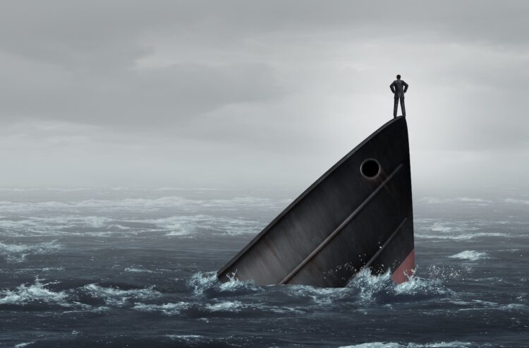 Foto von sinkendem Schiff