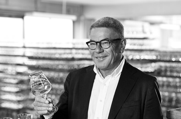 Porträt Raymond Sahm in Schwarz-Weiß