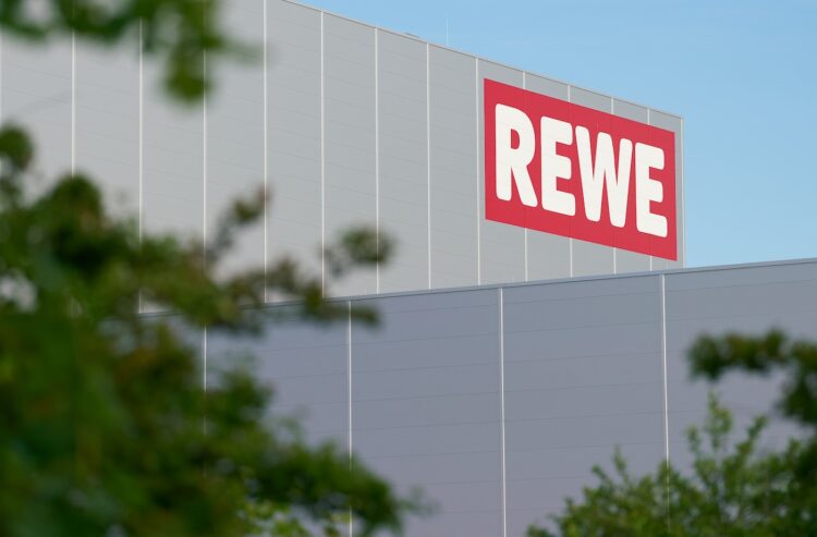 Foto Zentrallager von Rewe im Industriegebiet Rothensee in Magdeburg