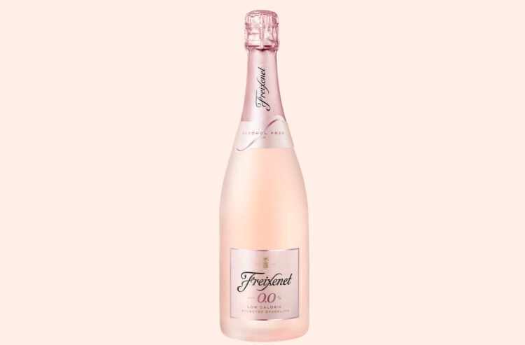 eine Flasche Freixenet Alcohol Free 0,0 % Rosé