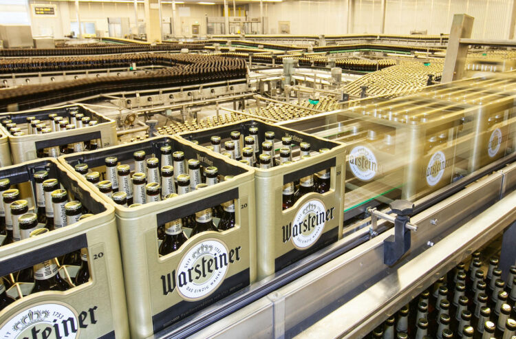 Foto Abfüllung Warsteiner Brauerei