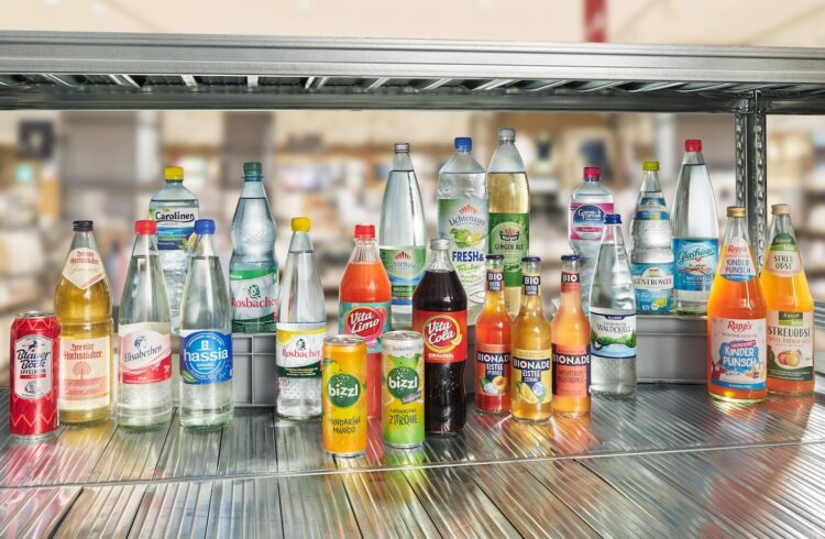 Flaschen-Foto mit den wichtigsten Marken der Hassia-Gruppe