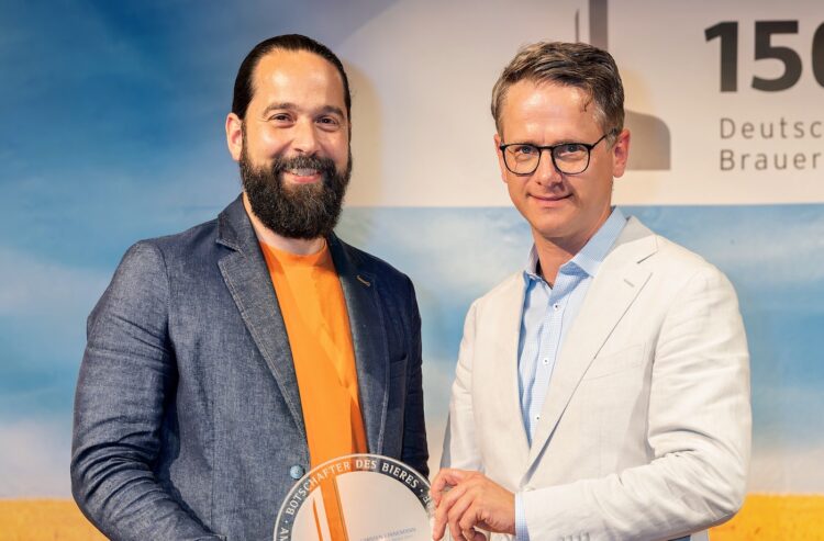 CDU-Generalsekretär Carsten Linnemann (rechts) und Christian Weber, Präsident des Deutschen Brauer-Bunds