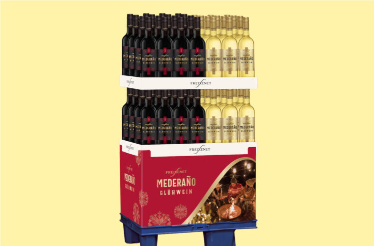 Mischdisplay mit rotem und weißem Glühwein von Freixenet Mederaño