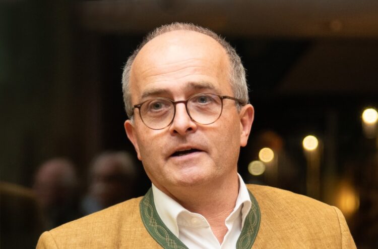 Porträtfoto Martin Deutsch