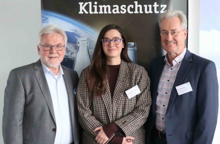 Günther Guder (links) mit seinen Nachfolgern Henriette Schneider und Willy Schmidt