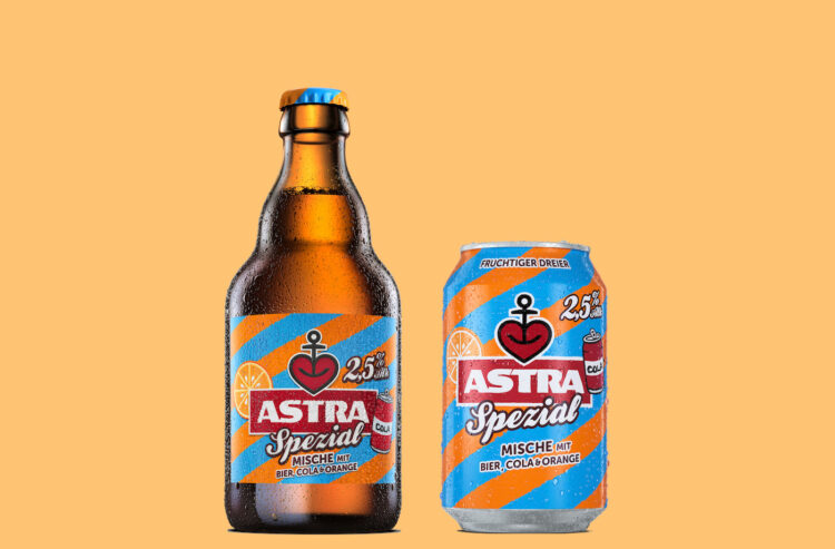 Astra Spezial wird in der Steinie-Flasche und in der Dose angeboten.