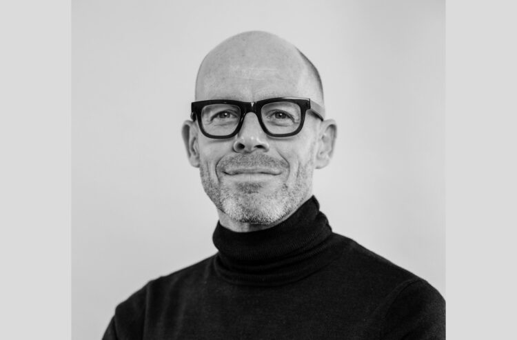 Schwarz-weiß-Porträt Dougal McGeorge