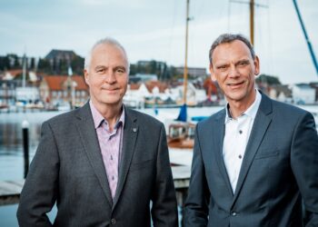 Die Führungsspitze Flensburger Brauerei: Michael Seip (links), Geschäftsführer Technik und Jörn Schumann, Geschäftsführer Marketing und Vertrieb (Foto: Flensburger Brauerei)